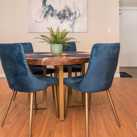 Rustic Modern 2 Bed 2 Bath With Lakeview Pool And Hot Tub Invermere Ngoại thất bức ảnh